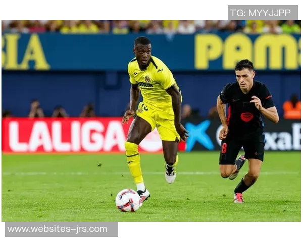 巴塞罗那与黄潜精彩对决直播全程回顾与分析